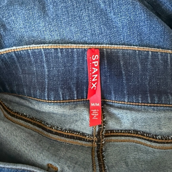 Spanx Pull Distressed Ankle skinny jeans medium wash - Picture 8 of 9